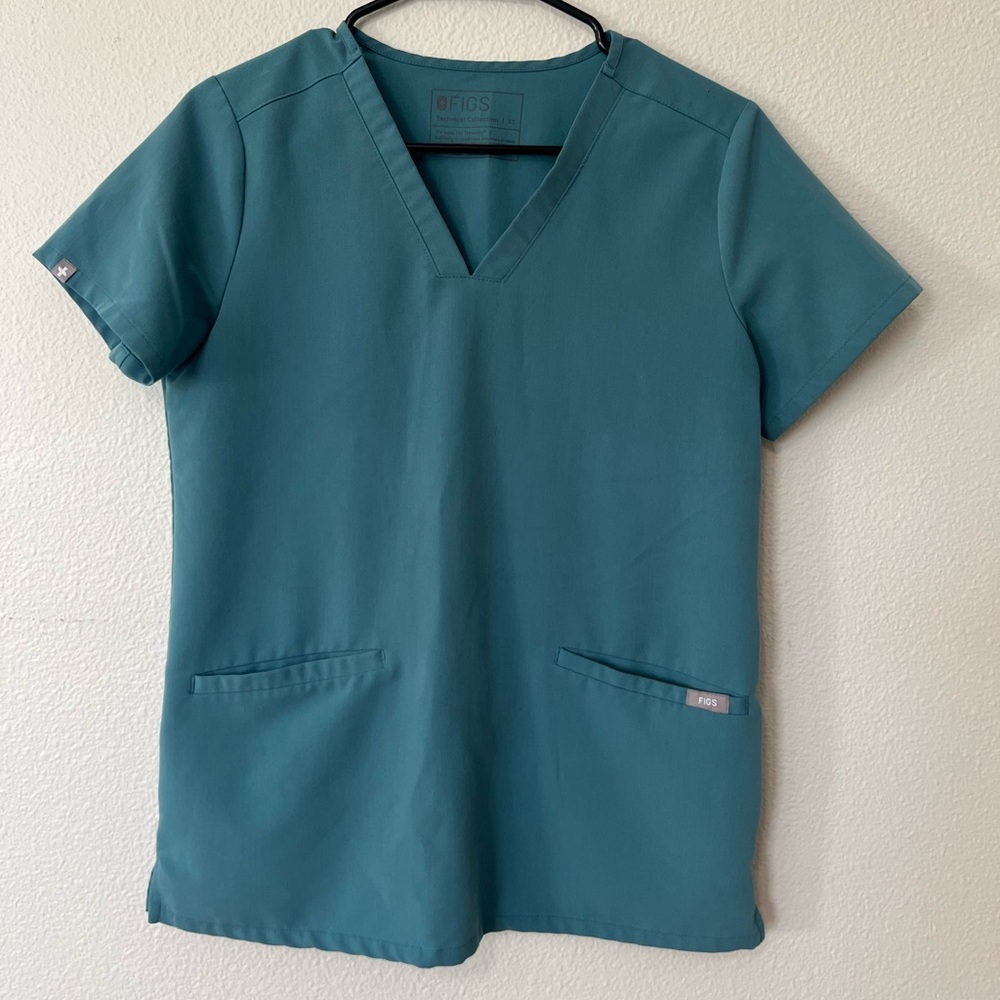Figs Casma Three-Pocket Scrub Top Hydrogreen Extra Small